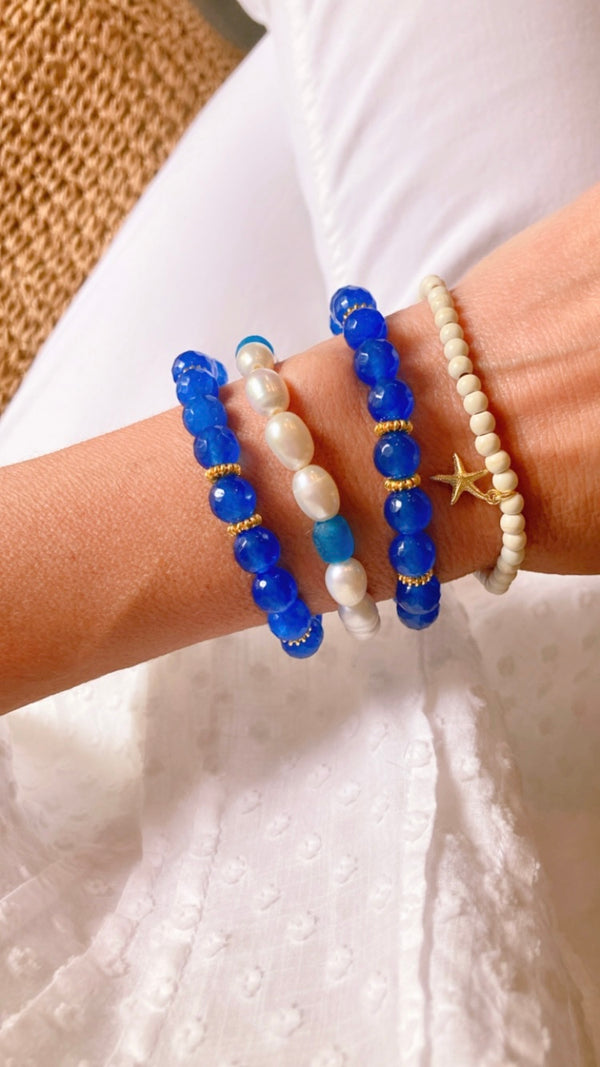 Cobolt blue jade beaded bracelet