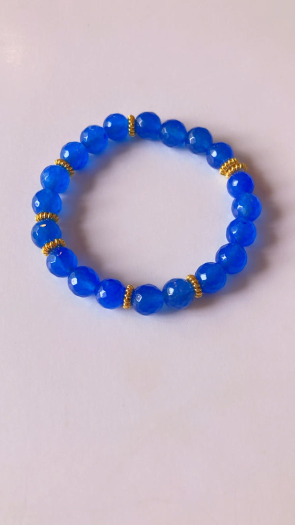 Cobolt blue jade beaded bracelet
